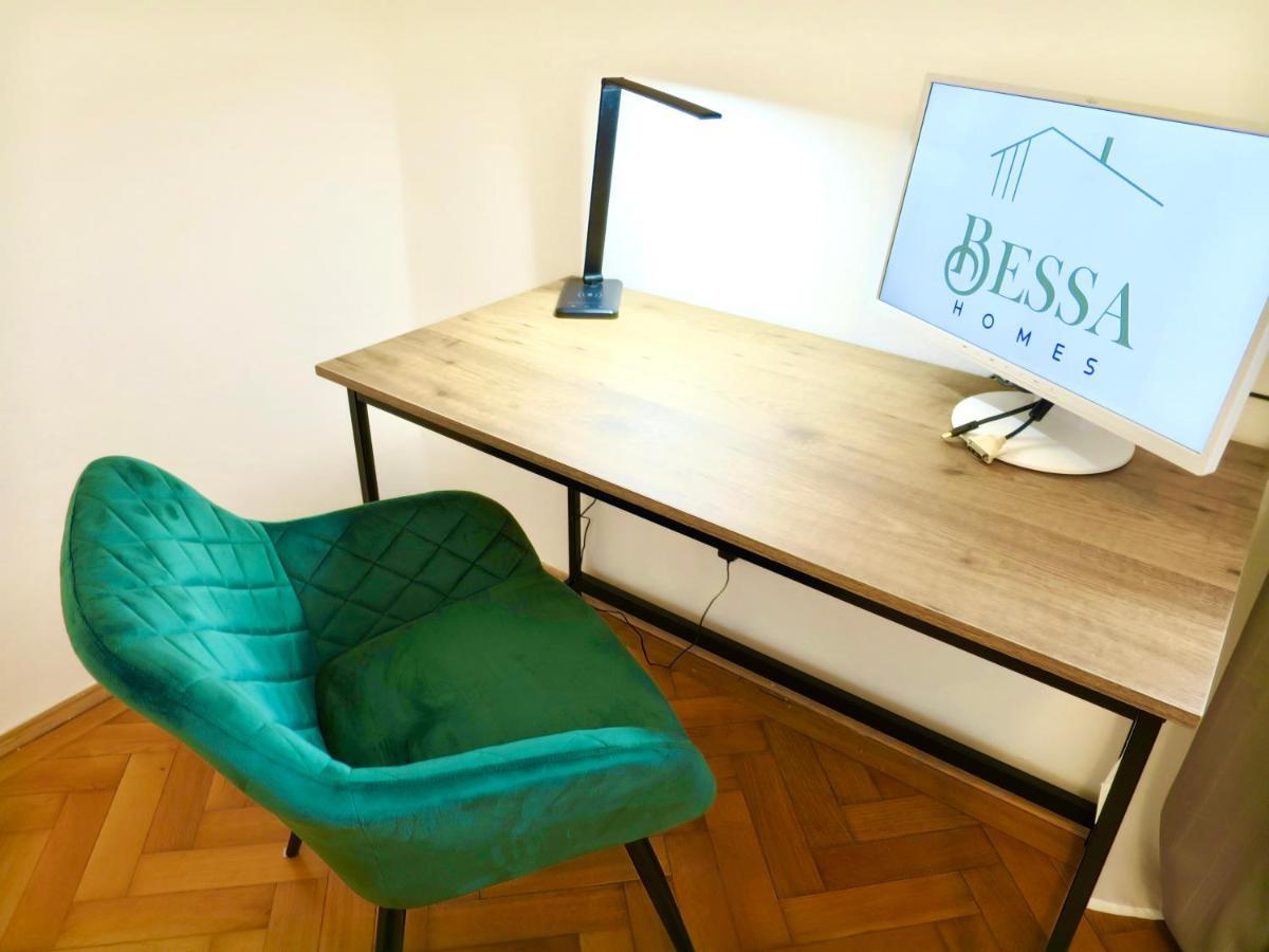 Bessa Homes 6 Personen 2 Schlafzimmer, 3 King Size, Betten, Balkon, Kueche Haag in Oberbayern Eksteriør bilde
